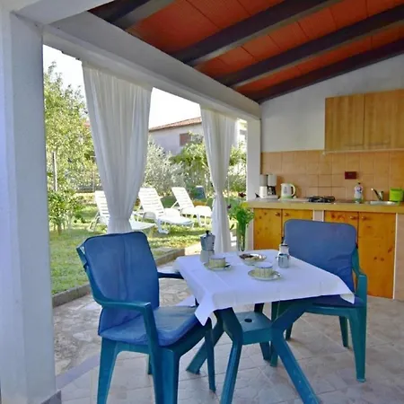 Ferienwohnung In Mit Grill, Garten Und Terrasse Appartamento
