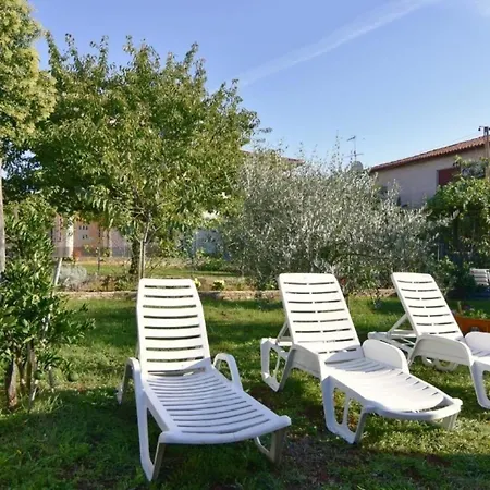 Ferienwohnung In Mit Grill, Garten Und Terrasse Appartamento *